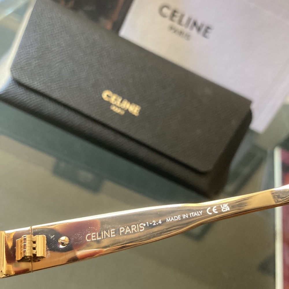 New Authentic Celine Sunglasses CL40235U - Picture 4 of 6